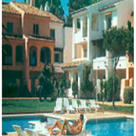 Playa Chica Beach Club Hotel